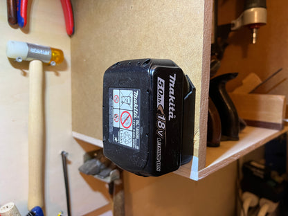 Wallmount for Makita 18V Batteries